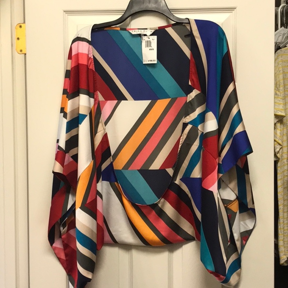 Trina Turk xs/sm shawl NWT